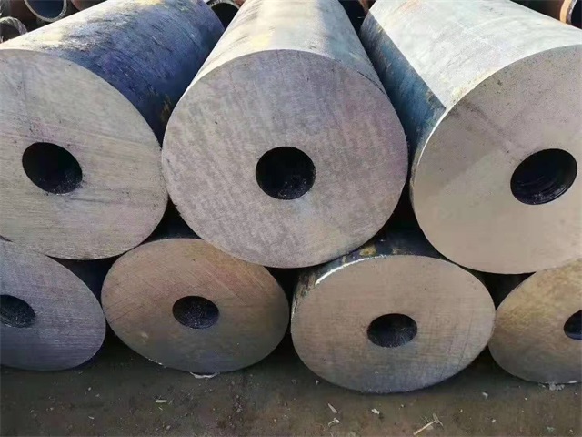 莱芜厚壁热轧无缝钢管