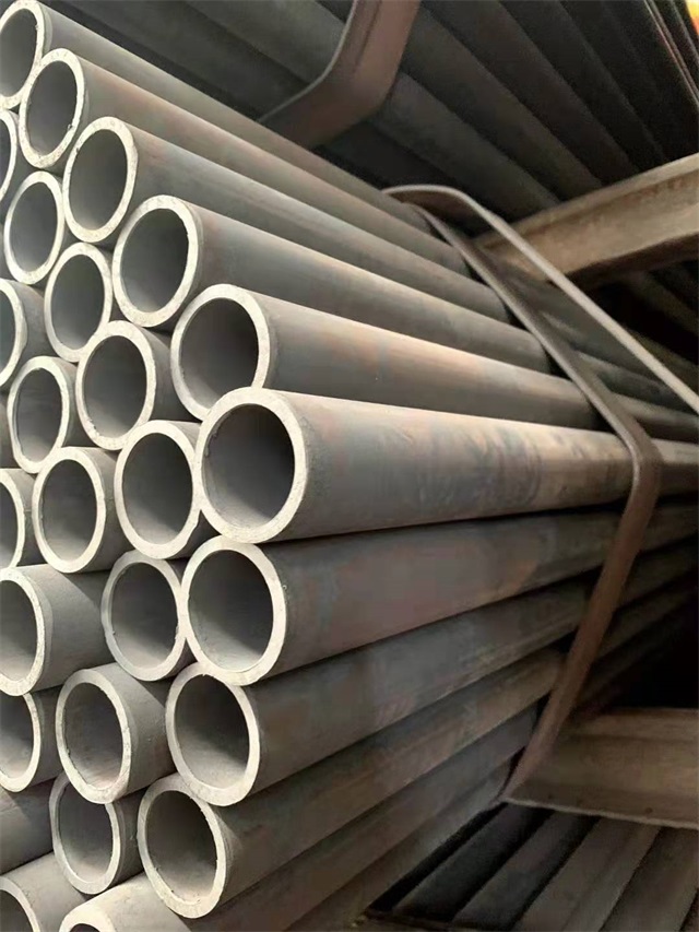 莱芜35#结构无缝钢管