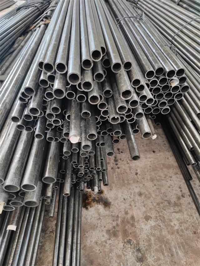 莱芜精密光亮无缝钢管厂